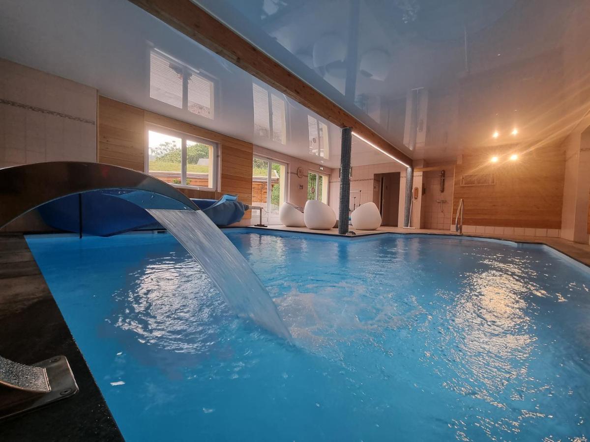 Logis Hotel Restaurant De La Poste Et Spa De Montagne Le Bonhomme Eksteriør bilde