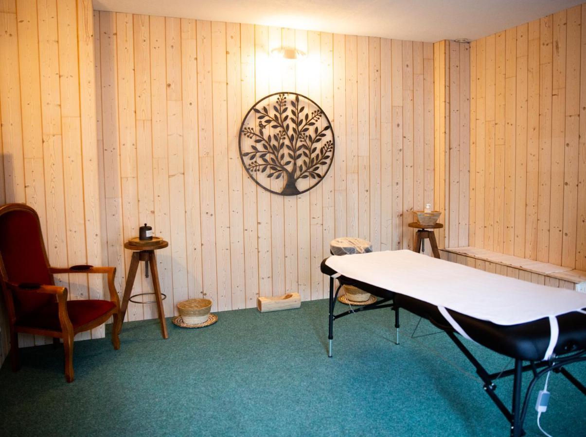 Logis Hotel Restaurant De La Poste Et Spa De Montagne Le Bonhomme Eksteriør bilde
