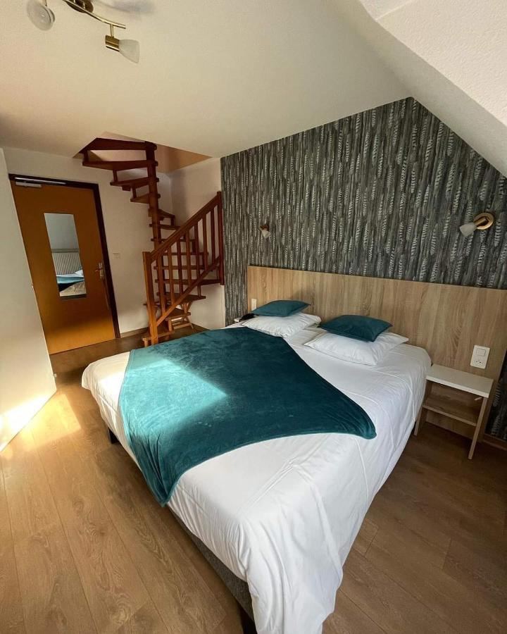 Logis Hotel Restaurant De La Poste Et Spa De Montagne Le Bonhomme Rom bilde